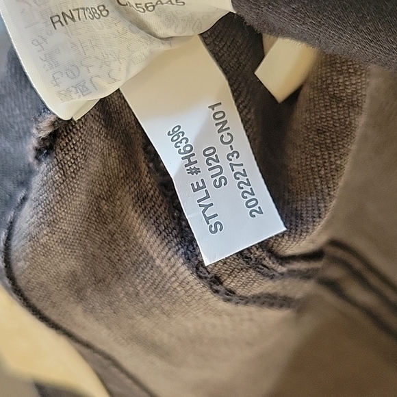 Madewell distressed Curvy High-rise Skinny Jean - Picture 12 of 15